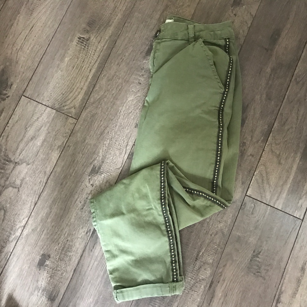 EUC Women’s Cargo Pants